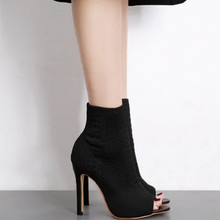 Elara Peep-Toe Heel (Black)