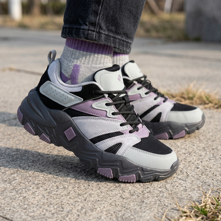 Iris Sneaker (Black/Gray)