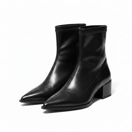 Beatrice Pointed Boots (Creamy White)