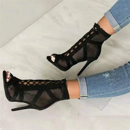 Geneva Heel (Black)