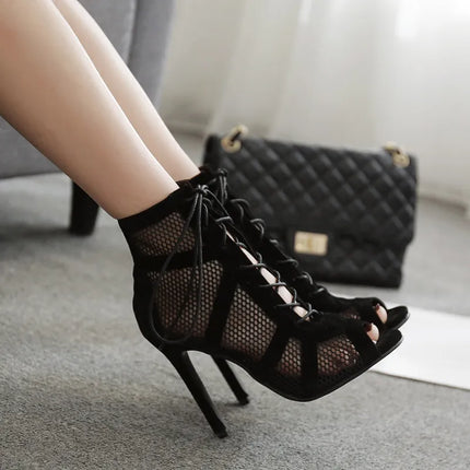 Geneva Heel (Black)