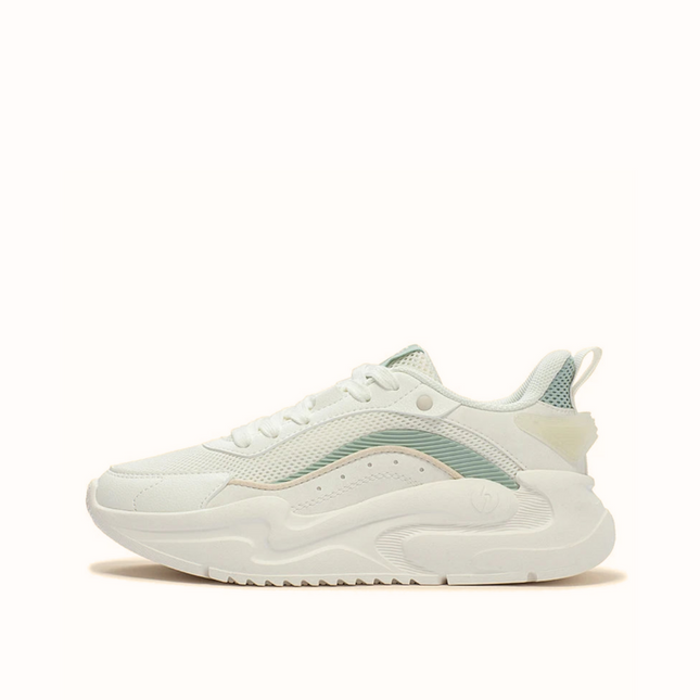 Luna Sneaker (White/Green)