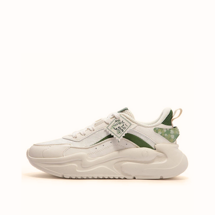Luna Sneaker (Sage Green)
